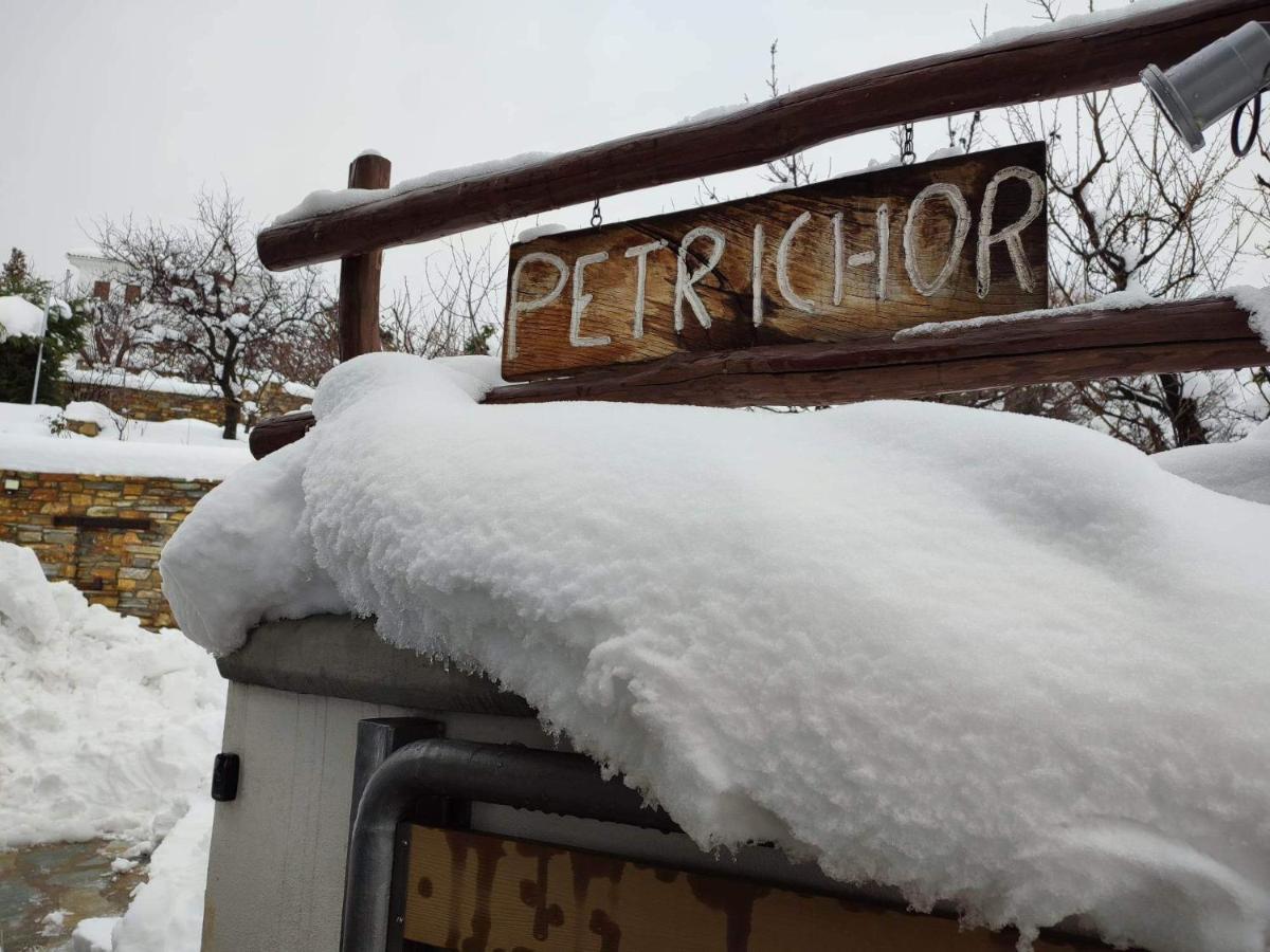 Petrichor Houses 波尔塔里亚 外观 照片